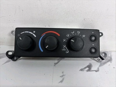 2006 - 2008 道奇 Dakota & Ram 1500 2500 3500 交流电加热器控制 P55056569AD — 第 1/4 张图片