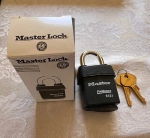 MASTER LOCK 6121KA PADLOCK, KEY 10G013 RECTANGULAR STEEL, KEY: 10G013 - Picture 1 of 2