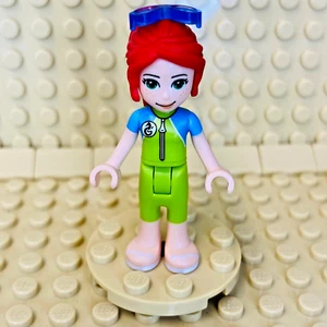 LEGO® Minifig Mia minifigure minidoll [frnd306] Friend Lime Green Wet Suit - Picture 1 of 4