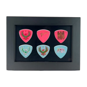 PLECTRUM SPECTRUM 4"" x 6"" ABGERUNDETER BASS Gitarren-Plektrum-Display - SCHWARZER RAHMEN ENTHALTEN - Bild 1 von 10