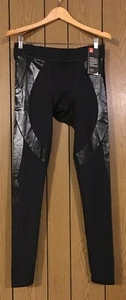 Legging Under Armour Para Hombre Q4 Superbase - NEGRO - (1321011-001) Talla: Grande - Imagen 1 de 4
