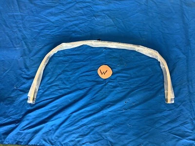 Moldura de apertura de rueda delantera derecha Buick Skylark 1968, 1969. Foto 1 de 4