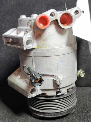 Compresor de aire acondicionado Nissan Armada 04 05 06 07 Foto 1 de 4