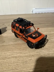 Nuevo Ray Land Rover Discovery Serie II TREK '00 Edición - Die Cast Model Car - Imagen 1 de 5