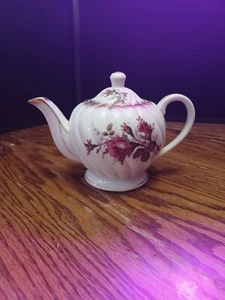 VINTAGE SMALL PORCELAIN CERAMIC LEFTON PINK ROSES FLOR TEAPOT TEA KETTLE - Picture 1 of 12