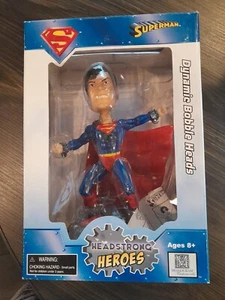 SUPERMAN HEADSTRONG HEROES DYNAMIC BOBBLE HEAD - Bild 1 von 2