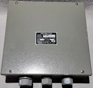 Caja de distribución Furuno DB-120 - Imagen 1 de 7