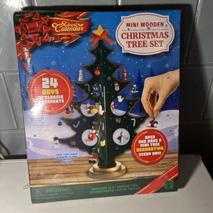 Joyin ADVENTSKALENDER Mini Holz Weihnachten Countdown Weihnachtsbaum Set mit Ornamenten - Bild 1 von 7