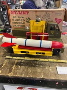 Vintage Nylint 2800 Guided Missile Carrier Launch Crane 50's Tin Toy Orig Box Minty! - Bild 1 von 24