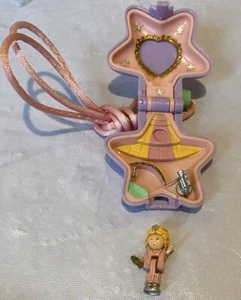 Polly Pocket FILM STAR LOCKET Vintage 1992 COMPLETE - Picture 1 of 6