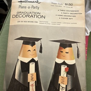 2 figuras vintage con sellos planos de fiesta decoración de graduación panal.  - Imagen 1 de 5