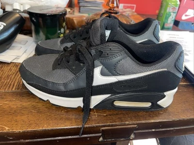 Size 8.5 - Nike Air Max 90 Low Black White - Image 1 of 4