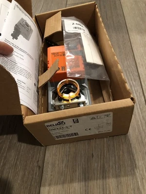 ACTUADOR VÁLVULA AMORTIGUADORA BELIMO NMX24-3-T 24V AC CC ENCENDIDO Y CONTROL APAGADO 90 IN-LB Foto 1 de 2