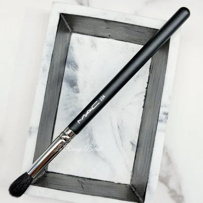 Mac 224 Tapered Eyeshadow Blending Brush - Natural Hair Old Version - Image 1 of 2