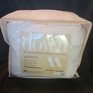 Charter Club Premium White Down Queen Comforter Medium Weight Pre-owned  - Picture 1 of 4
