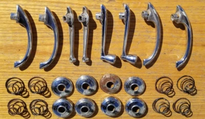 Manijas de puerta y bielas de ventana Chrysler Dodge Plymouth Mopar DeSoto 52 1952 1951 Foto 1 de 4