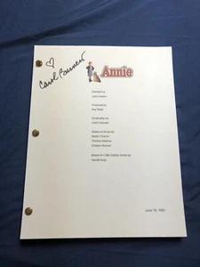 CAROL BURNETT SIGNED AUTOGRAPHED ANNIE FULL MOVIE SCRIPT MISS HANNIGAN - Picture 1 of 4