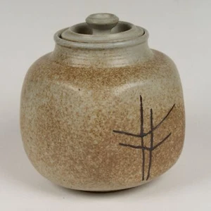 W. HEUFELDER (*1926), Fünfeckiges Gefäß,  1984, Steingut Moderne Historisch - Picture 1 of 6