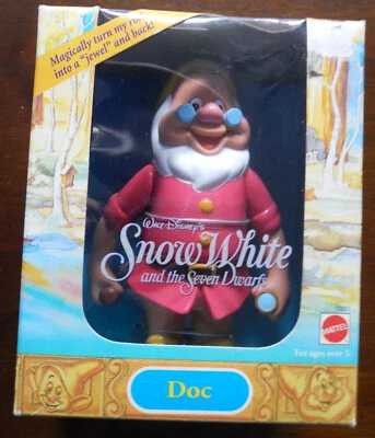Boneca Disney Mattel DOC anã mudança de cor 1992 Tailândia Branca de Neve e 7 Barbie - Imagem 1 de 4