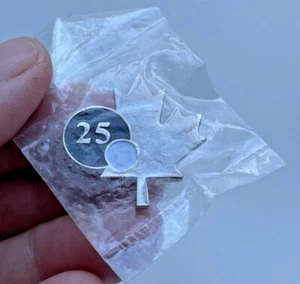 Hoja de Arce 25 Tono Plateado Premio Pelota Deporte Tenis Bolos Nuevo de Colección Sombrero Solapa Prendedor - Imagen 1 de 12