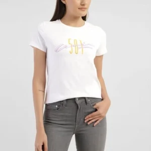 NEW Levi's Printed Baby Tee Size M - Picture 1 of 4