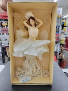 Vintage 2000 Putting On The Ritz Figurine Item # TD251  China - Picture 1 of 7