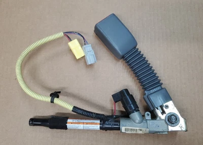 Cinturón de seguridad delantero derecho Honda Element 2003-2006 hebilla negro OEM Foto 1 de 4