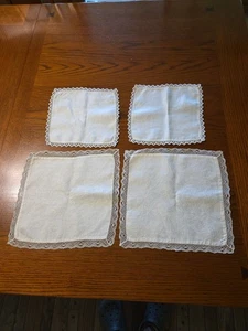 4 tapetes de lino cuadrados vintage de borde de encaje de ganchillo de 9" y 11" hechos a mano - Imagen 1 de 11