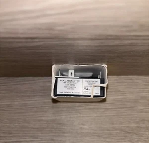 Macromatic THR-3816U Multi Function Time Delay Relay 0.1Sec-100Min 120VAC 10A - Picture 1 of 2