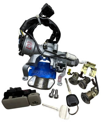 03-05 Juego de bloqueo de interruptor de encendido Suzuki Grand Vitara 03-06 XL-7 / 2 llaves TORNILLOS NUEVOS Foto 1 de 4