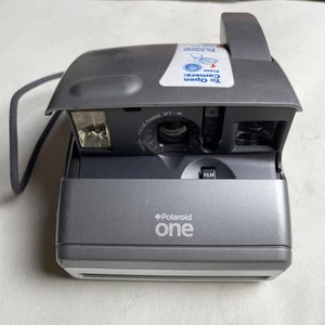 Macchina fotografica vintage Polaroid One pieghevole pellicola grigia NON TESTATA - Foto 1 di 5
