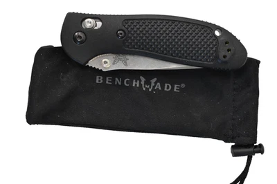 Punto de caída Griptilian negro hecho en banco negro con hoja de acero inoxidable Foto 1 de 4