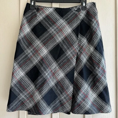 Valerie Steven’s Petite Women’s 8 Wrap Plaid A-Line Kilt Preppy Black Red Gray - Image 1 of 4