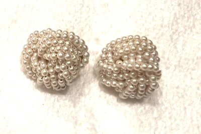 Серьги белый бисер золотистый середины века .75» предварительно собственный - Изображение 1 из 3