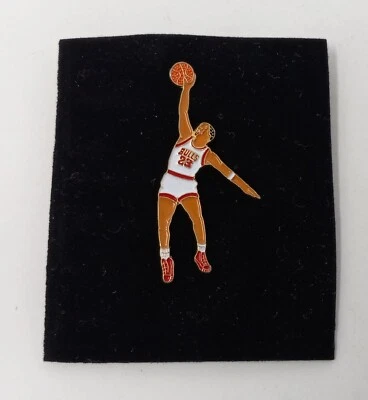 Michael Jordan HOF Chicago Bulls Rare Vintage NBA Basketball Lapel Pin Dunk NEW - Image 1 of 2