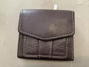 Brown Leather Small Trifold Ladies Fossil Wallet - Picture 1 of 18
