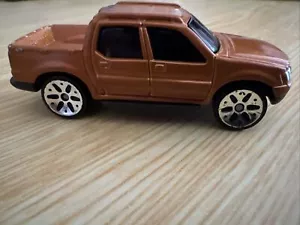 Maisto Ford Sport Trac orange Kupfer - Bild 1 von 6