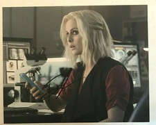 ROSE MCIVER "iZombie" Hand Signed Autographed 8x10 Photo w/Hologram COA! HOT!