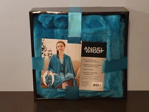 Angel Wrap 50" x 60" Teal Soft & Cozy Plush Throw (NEW) PSJ - Picture 1 of 4