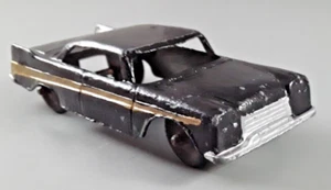 Tootsietoy 3 pulgadas años 50 Plymouth mal repintado - Imagen 1 de 4