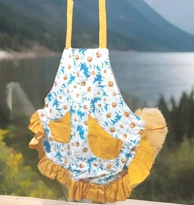 Vtg Apron With Pockets Daisies Springtime Blue Yellow Ruffled Trim Cottagecore  - Picture 1 of 3