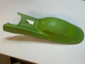 Guardabarros trasero Honda QA50 K0 1970-72 verde brote agrietado HM 114 - Imagen 1 de 11