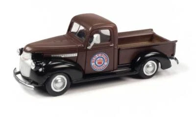 Classic Metal Works 1/87 HO 1941-1946 Chevrolet Pickup Truck -Red Crown Gasoline - Image 1 of 4