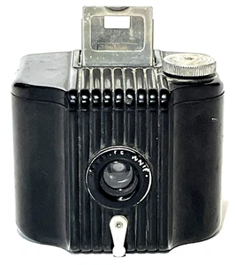 Vintage Eastman Kodak Baby Brownie Camera 1930's 127 Film Shutter Fires - Picture 1 of 12