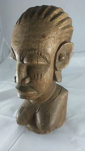 Wooden sculpture woman. Sculpture femme en bois - Picture 1 of 1