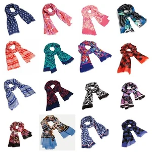 VERA BRADLEY SOFT FRINGE LIGHTWEIGHT SCARF NWT RV$38 CLEARANCE - Picture 1 of 17