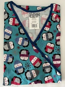 UA Scrubs Uniform Advantage Winter Penguins Pattern Teal Wm Medium Scrub Top - Picture 1 of 2