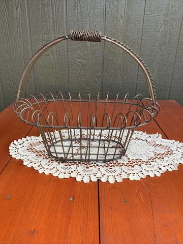 ATQ Large 12 “ Mexico Heavy Wire Basket Flower Farm House Patio Garden Primitive Cover
