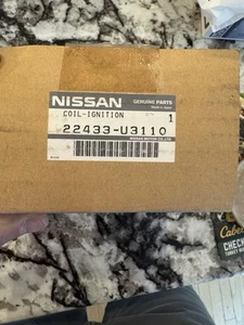 NOS Nissan Datsun Ignition Coil 22433-U3110 for Datsun 240z - Picture 1 of 3