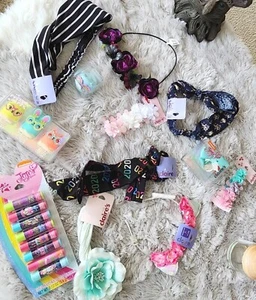 Claire's,   JoJo Hair Bows, Head Band , Chapstick, Lip Gloss 31 Piece Lot! - Picture 1 of 9